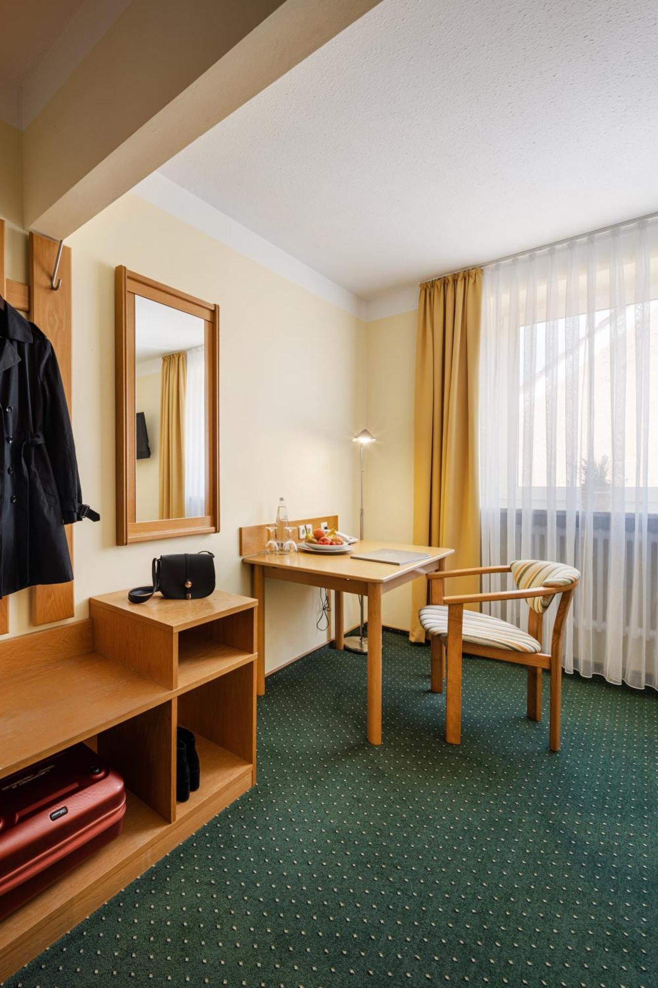 Hotel Zur Post Бад-Аббах Номер фото