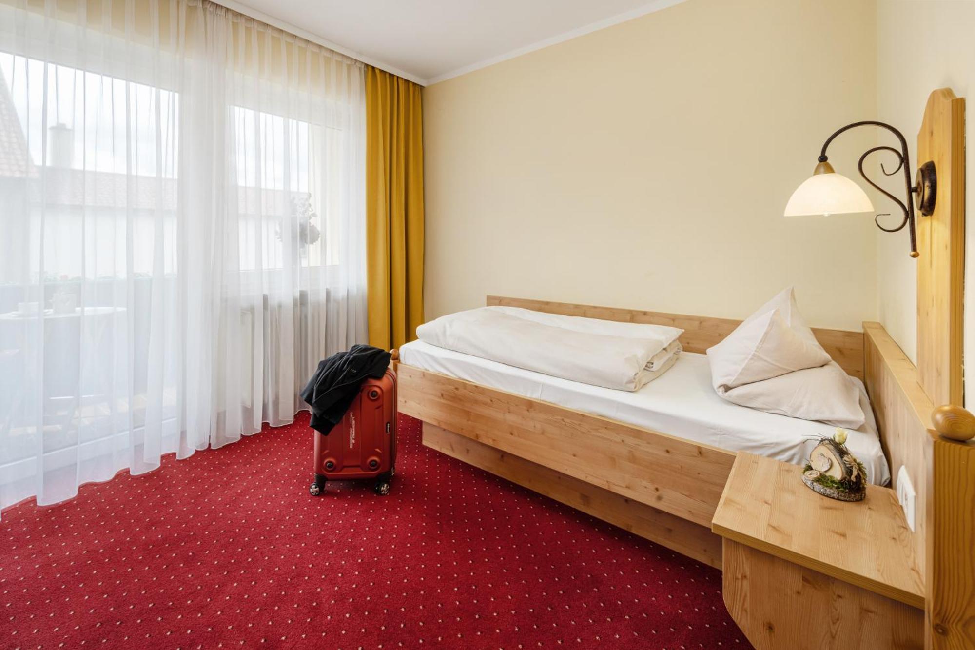 Hotel Zur Post Бад-Аббах Номер фото